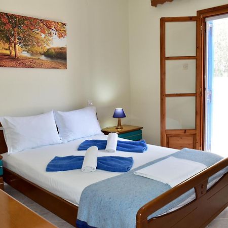 Pansion Pandora Apartment Skiathos Town Ngoại thất bức ảnh