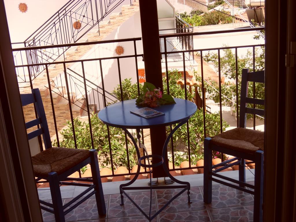 Pansion Pandora Apartment Skiathos Town Phòng bức ảnh
