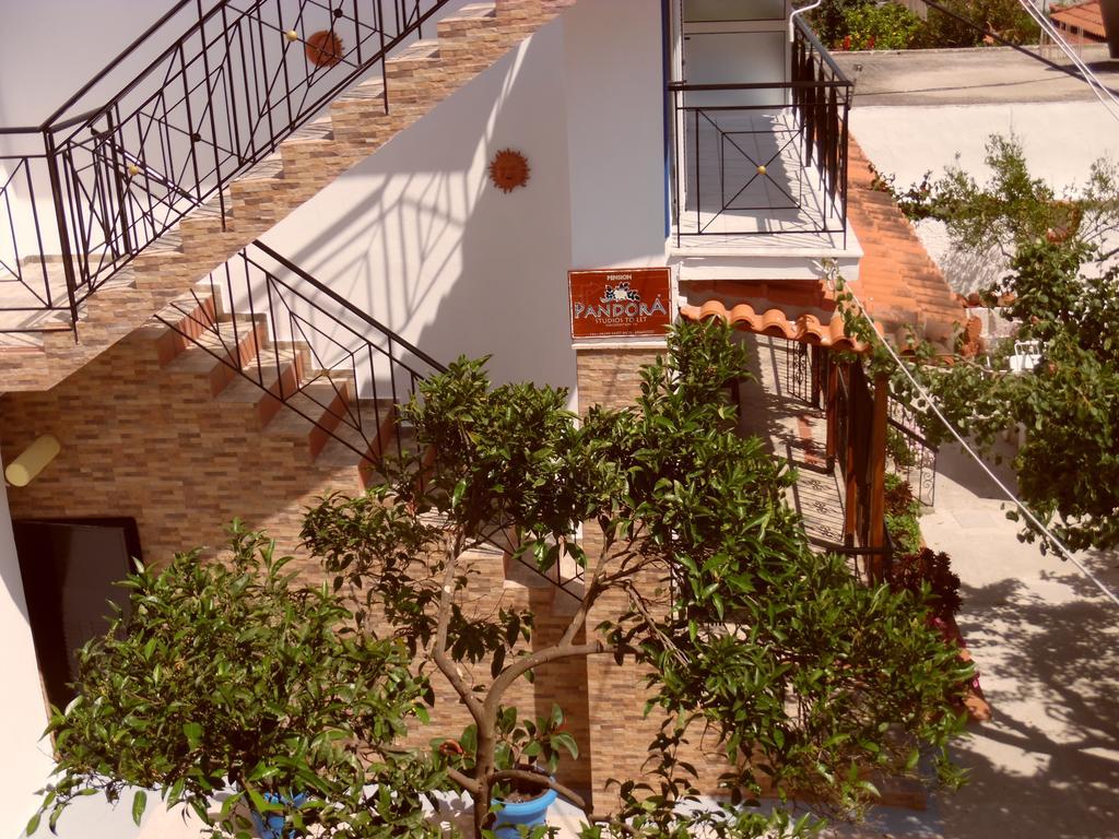 Pansion Pandora Apartment Skiathos Town Phòng bức ảnh