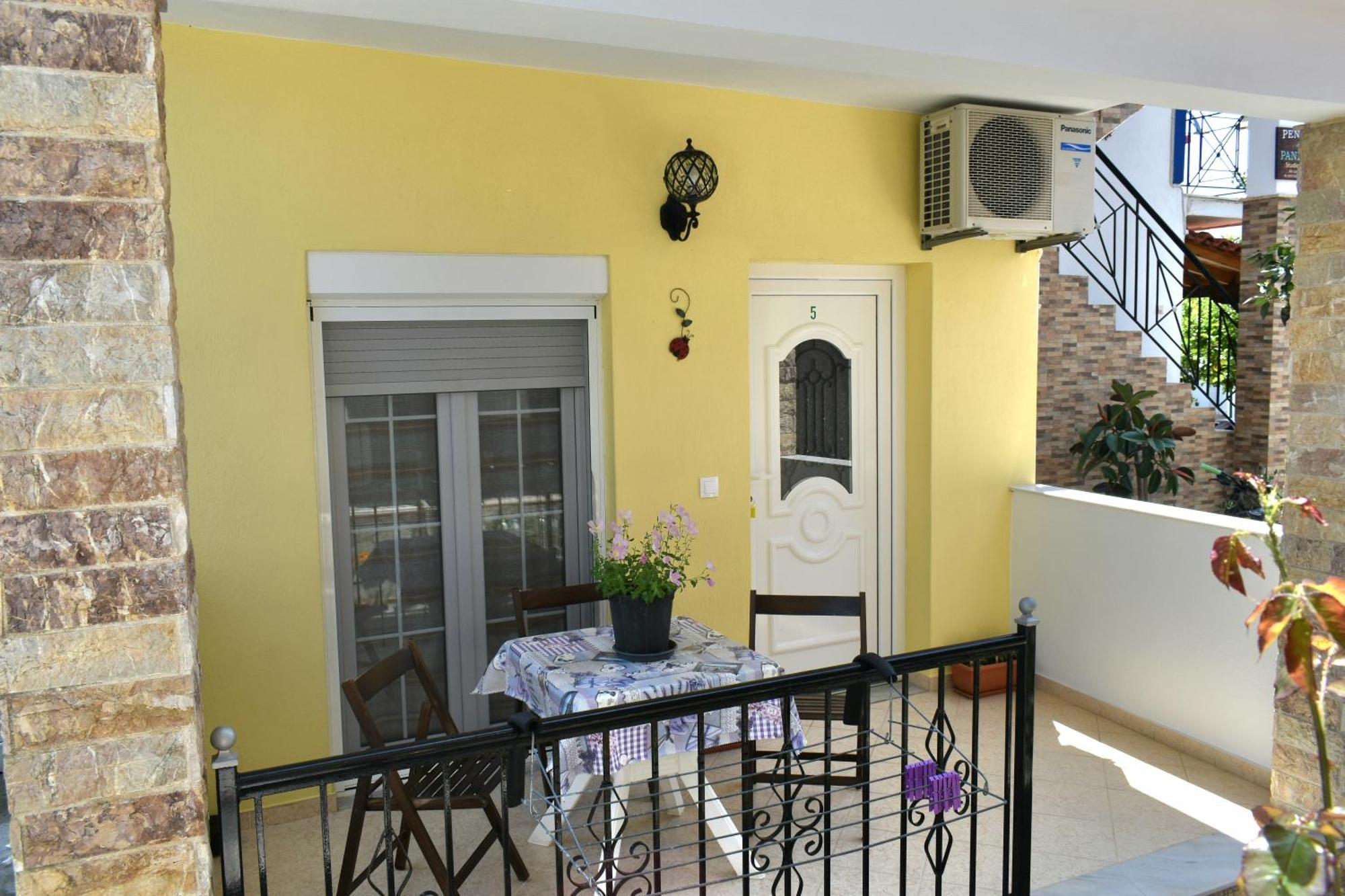 Pansion Pandora Apartment Skiathos Town Ngoại thất bức ảnh